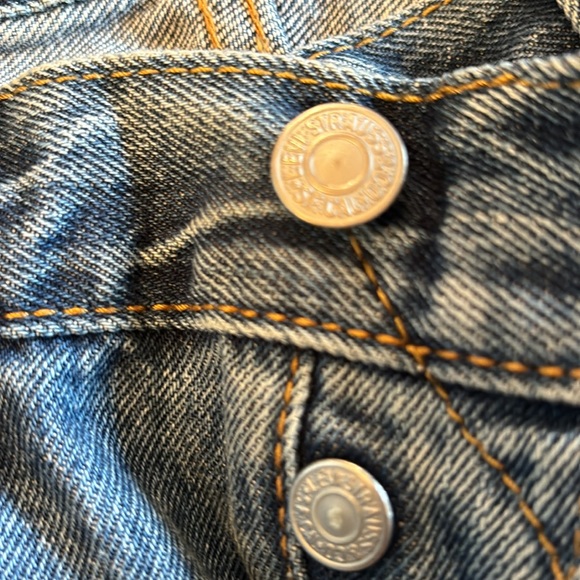 Men’s Levi’s 501 - Picture 10 of 11